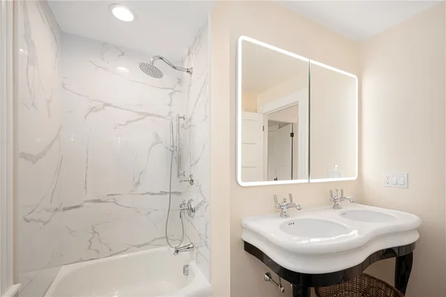 $4,200 | Annaquatucket, North Kingstown, RI 02852