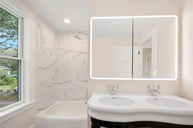 $4,200 | Annaquatucket, North Kingstown, RI 02852