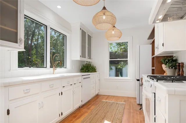 $4,200 | Annaquatucket, North Kingstown, RI 02852