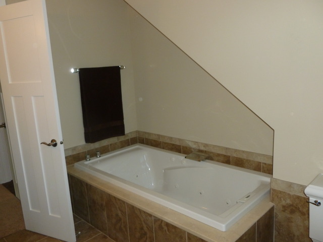 423 Longcommon Road Riverside, IL 60546 - Photo 14 of 24