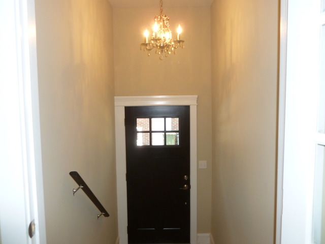423 Longcommon Road Riverside, IL 60546 - Photo 2 of 24