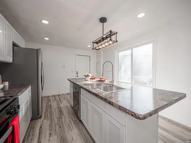 $159,000 | 2609 North Kentucky Avenue, Evansville, IN 47711