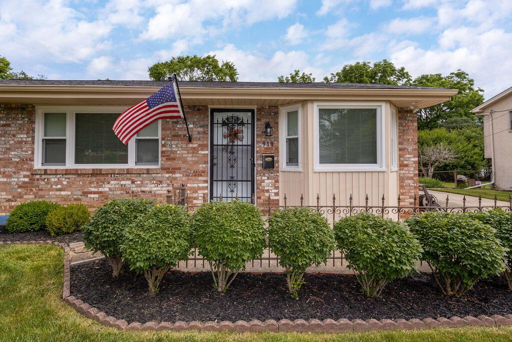 918 Farnham Road Columbus, OH 43220 - Photo 4 of 77 Exterior