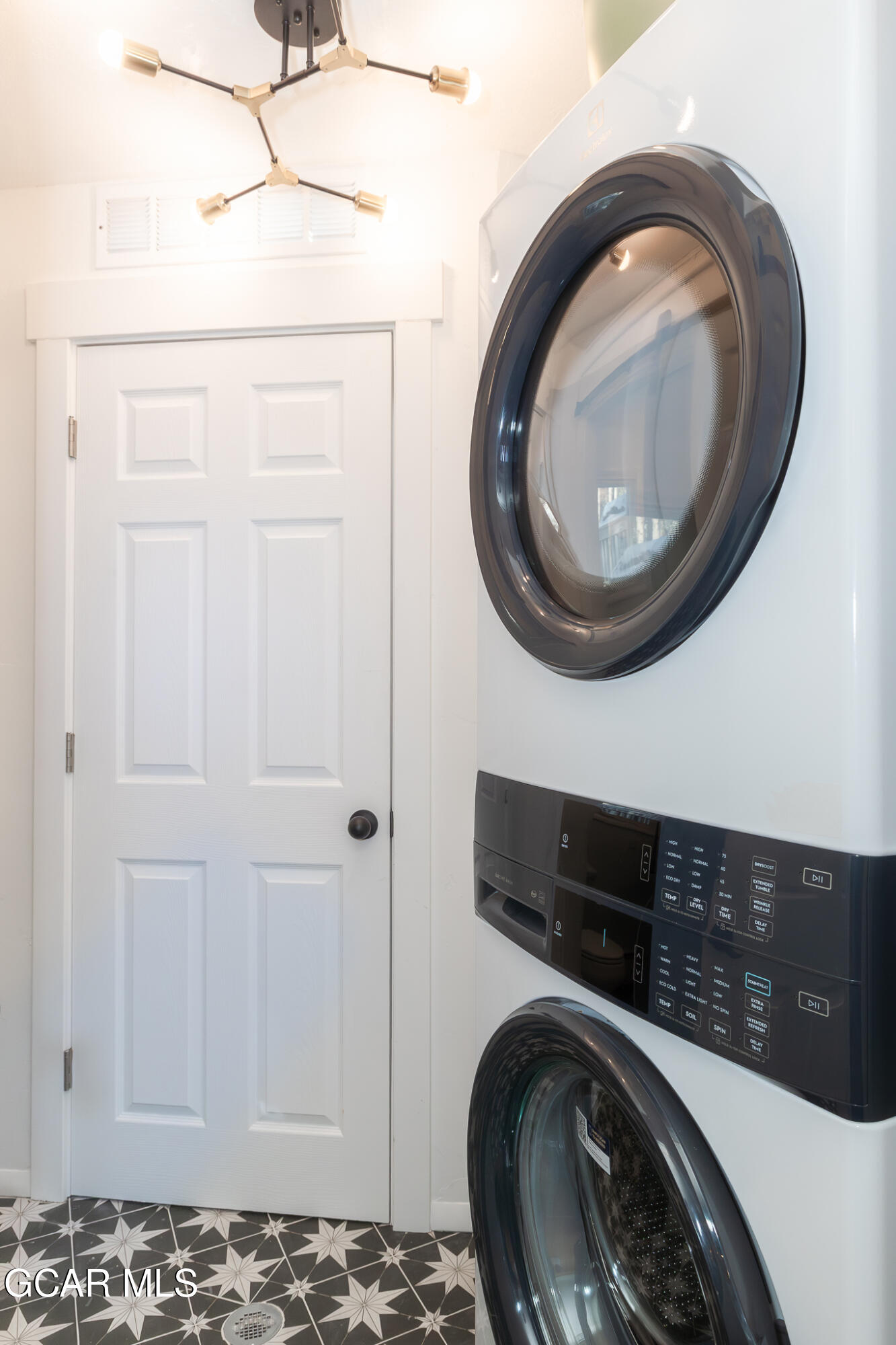 382 County Road 837 Fraser, CO 80442 - Photo 35 of 46 a close view of a utility room with washer and dryer