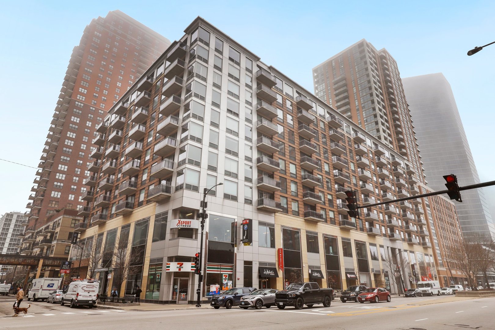 1 East 8th Street, Unit 1010 Chicago, IL 60605 - Photo 1 of 16