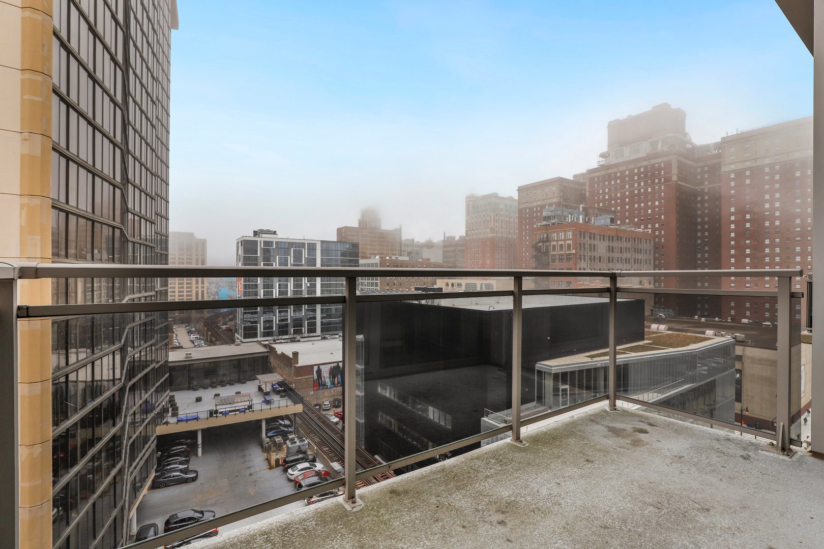 1 East 8th Street, Unit 1010 Chicago, IL 60605 - Photo 4 of 16