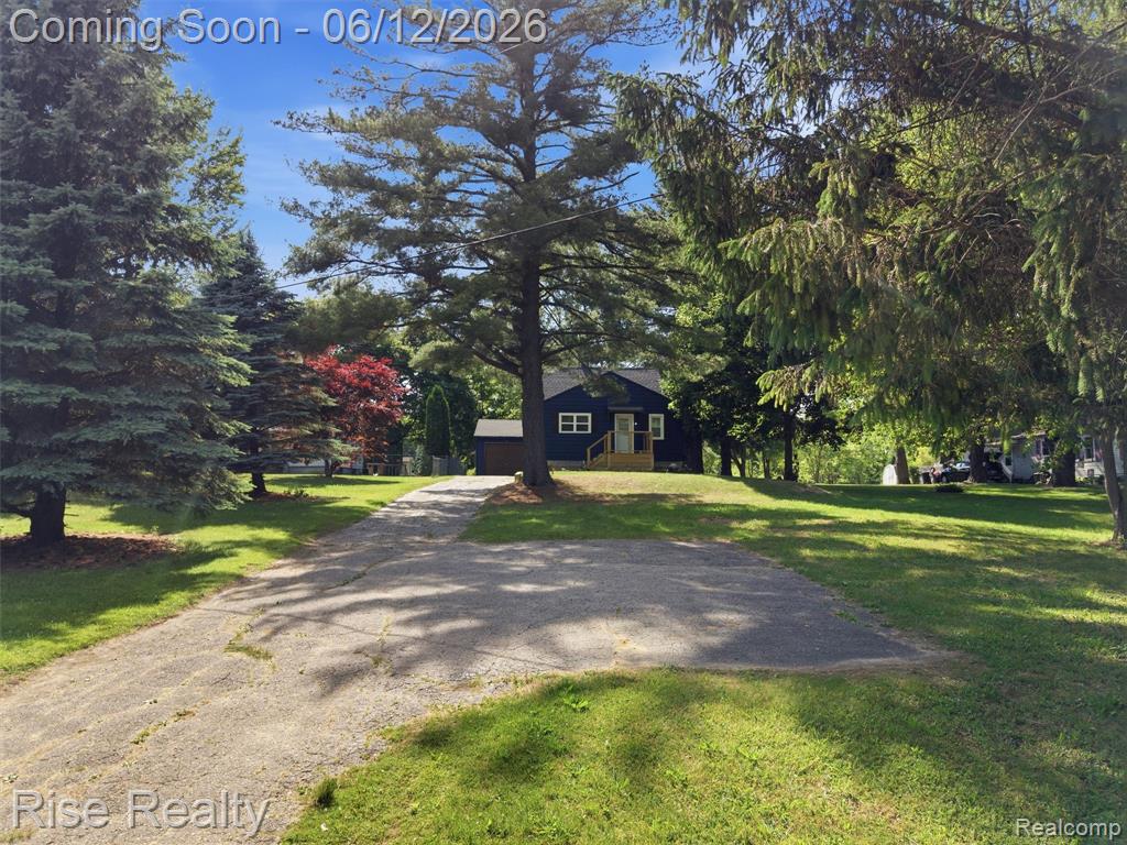 2449 North Genesee Road Burton, MI 48509 - Photo 37 of 40