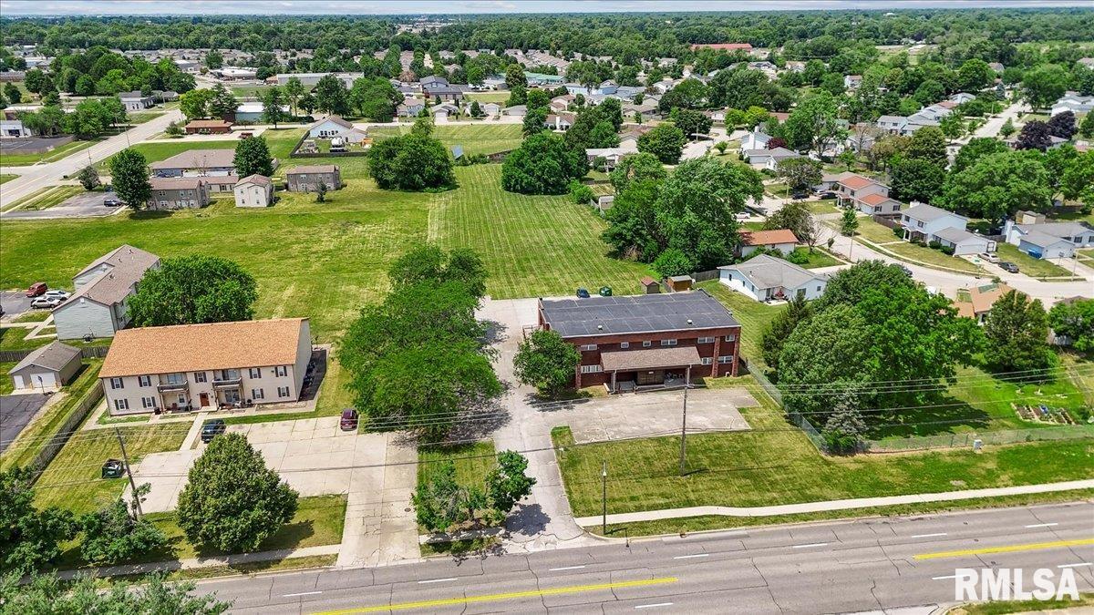 2851 Taylor Avenue Springfield, IL 62703 - Photo 6 of 26
