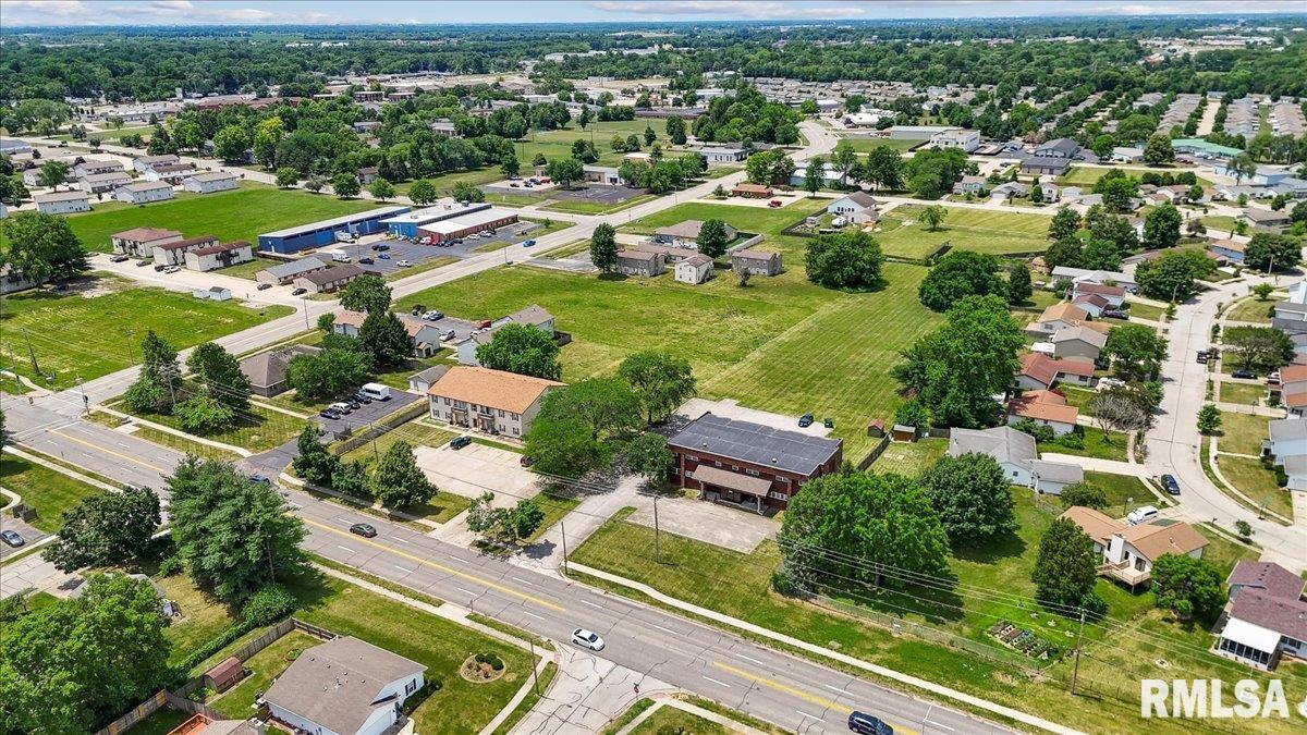2851 Taylor Avenue Springfield, IL 62703 - Photo 8 of 26