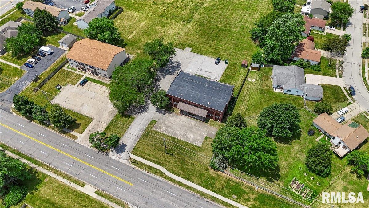 2851 Taylor Avenue Springfield, IL 62703 - Photo 9 of 26