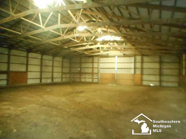5296 Scofield Road Maybee, MI 48159 - Photo 8 of 26 21131043-7.JPG