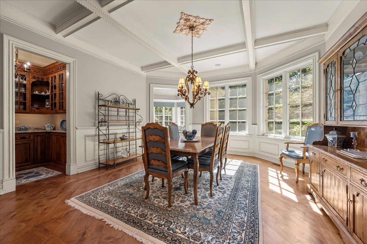 33W551 Hub Road Wayne, IL 60184 - Photo 20 of 62 Gallery Image 20