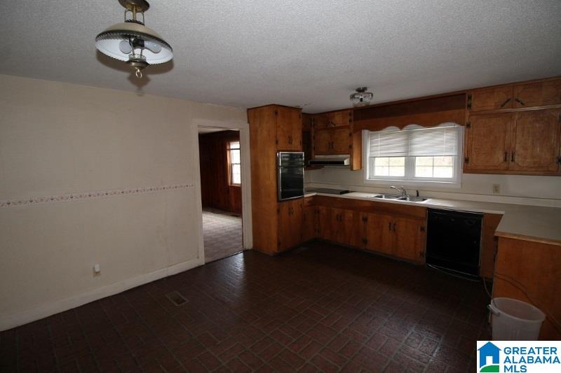 2657 Main Street Sumiton, AL 35148 - Photo 4 of 24