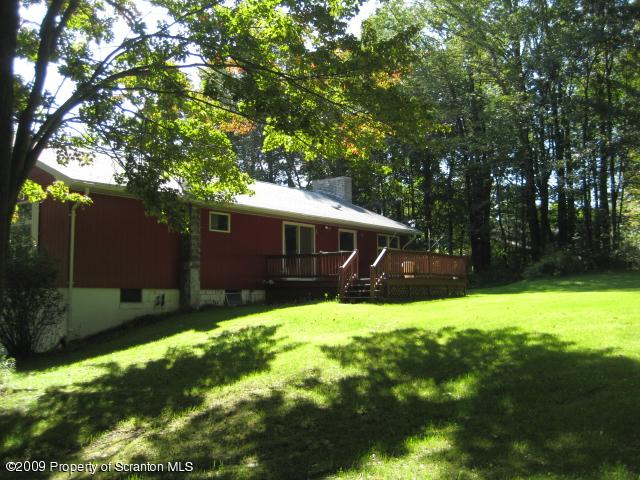 11 Sleepy Hollow Road Waymart, PA 18472 - Photo 3 of 13 Gallery Image 3
