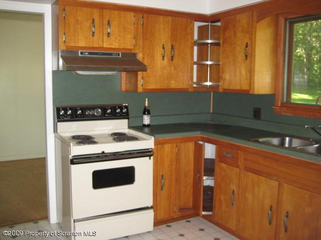 11 Sleepy Hollow Road Waymart, PA 18472 - Photo 4 of 13 Gallery Image 4
