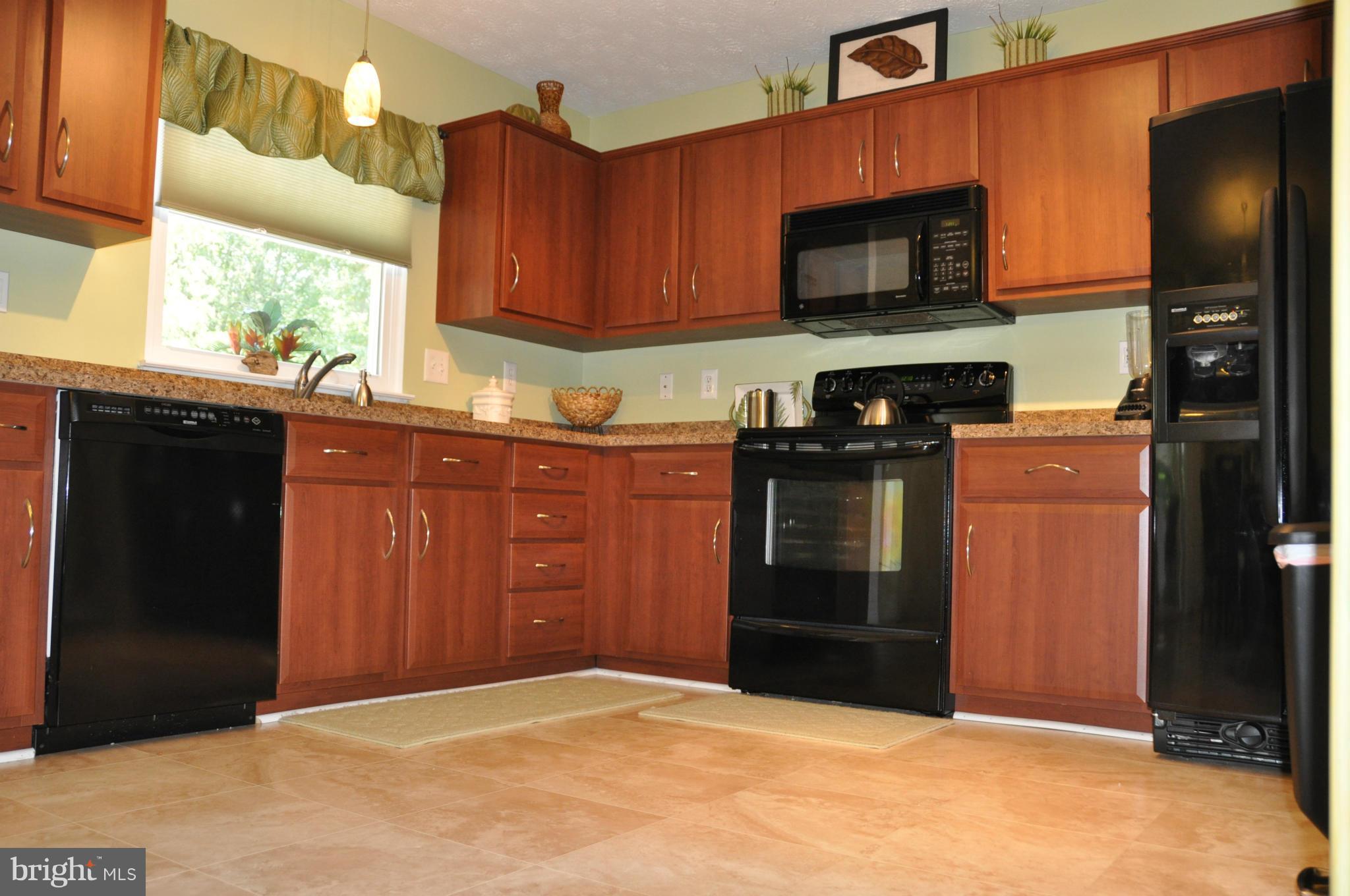 9549 Ridgeview Drive Columbia, MD 21046 - Photo 8 of 30 Kitchen