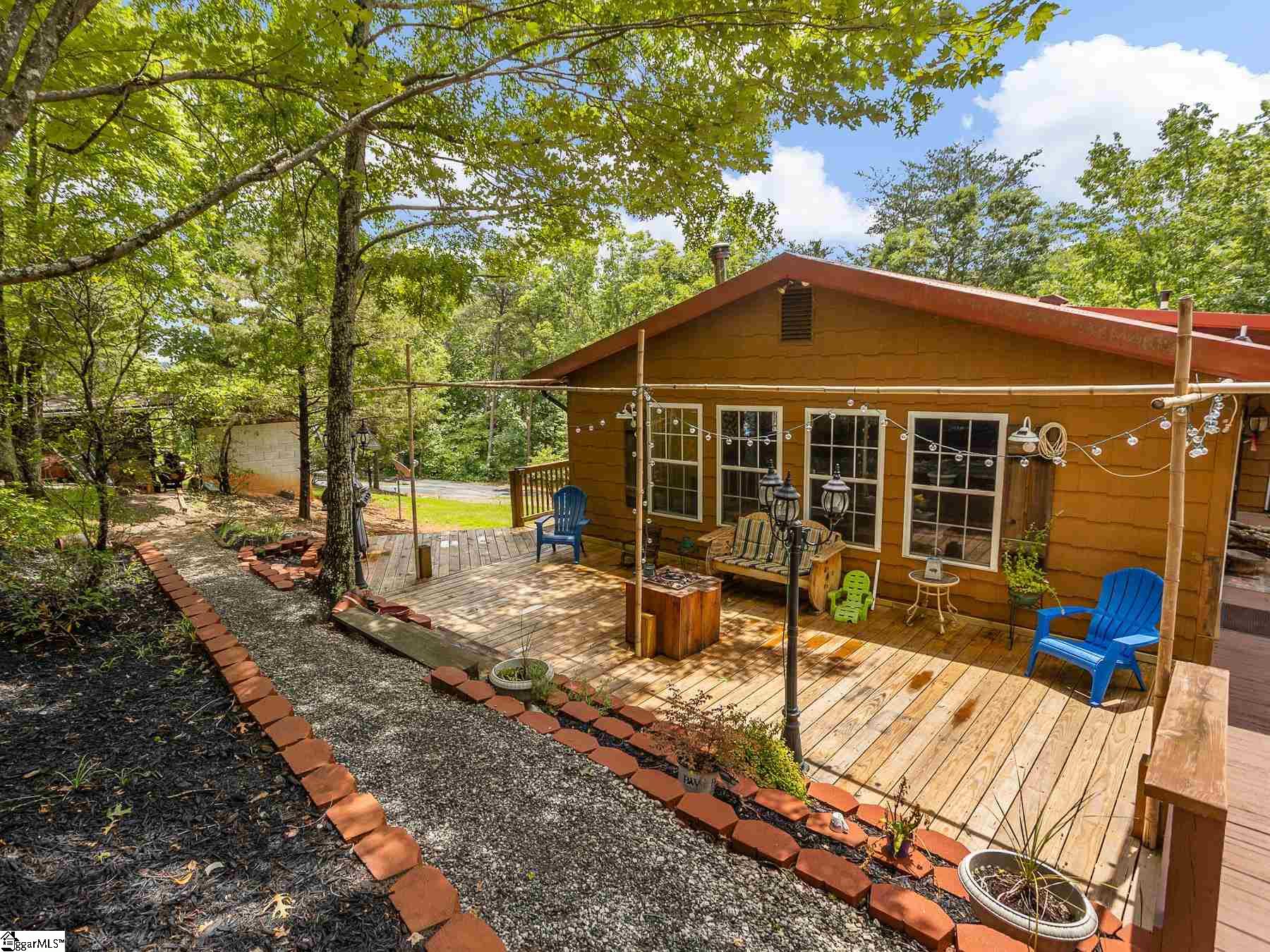 261 Pittman Road Landrum, SC 29356 - Photo 4 of 36