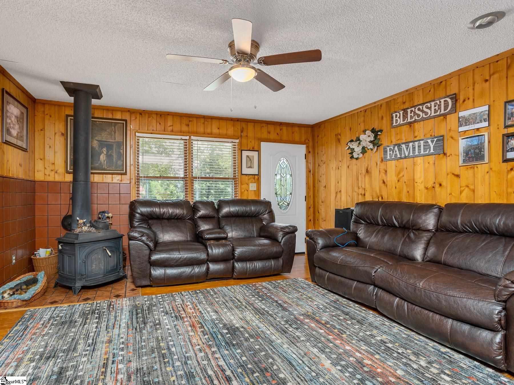 261 Pittman Road Landrum, SC 29356 - Photo 5 of 36