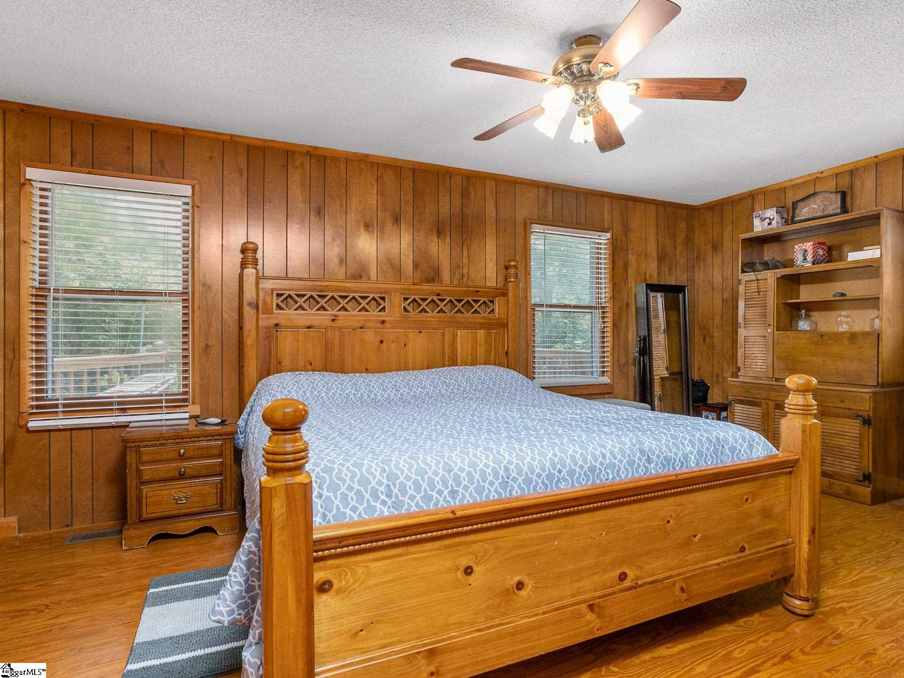 261 Pittman Road Landrum, SC 29356 - Photo 10 of 36