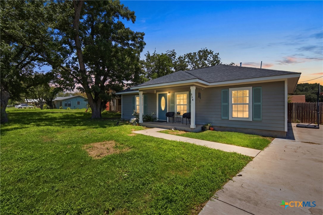 554 West Austin Street Luling, TX 78648 - Photo 5 of 47