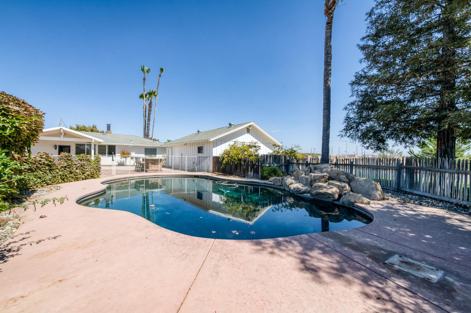 4105 Perrin Road Clovis, CA 93619 - Photo 33 of 67 Gallery Image 33