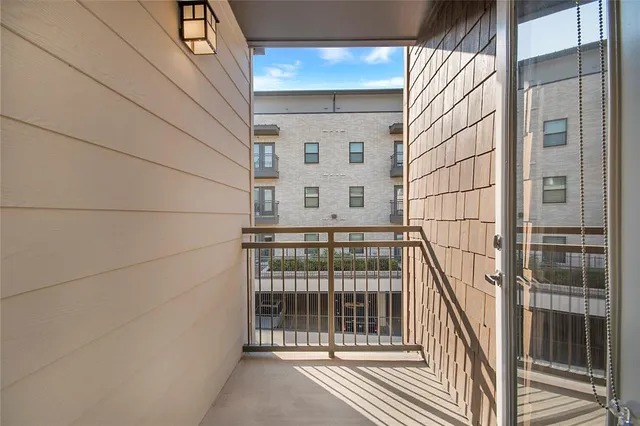 $3,850 | 5619 Belmont Avenue, Unit 240, Dallas, TX 75206