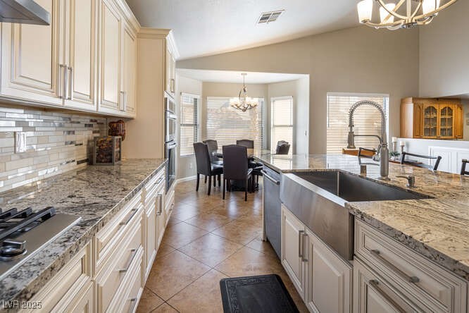 284 Pointe Ranier Avenue Henderson, NV 89012 - Photo 12 of 39 Gallery Image 12