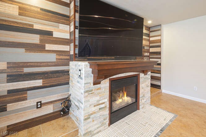 284 Pointe Ranier Avenue Henderson, NV 89012 - Photo 18 of 39 Gallery Image 18