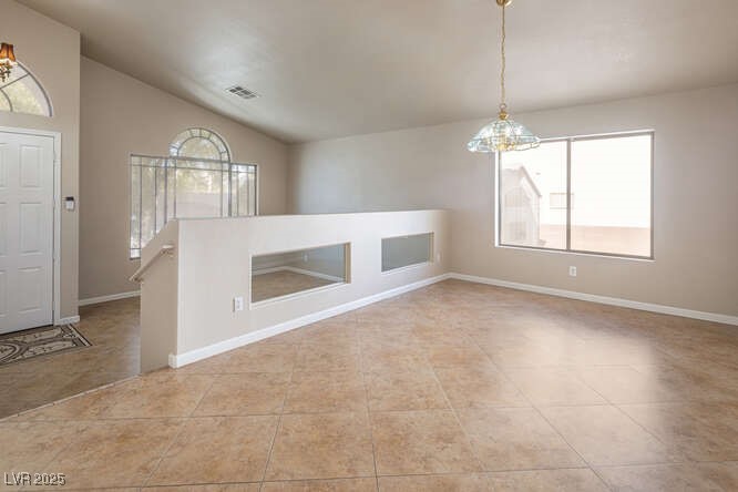 284 Pointe Ranier Avenue Henderson, NV 89012 - Photo 5 of 39 Dining Area
