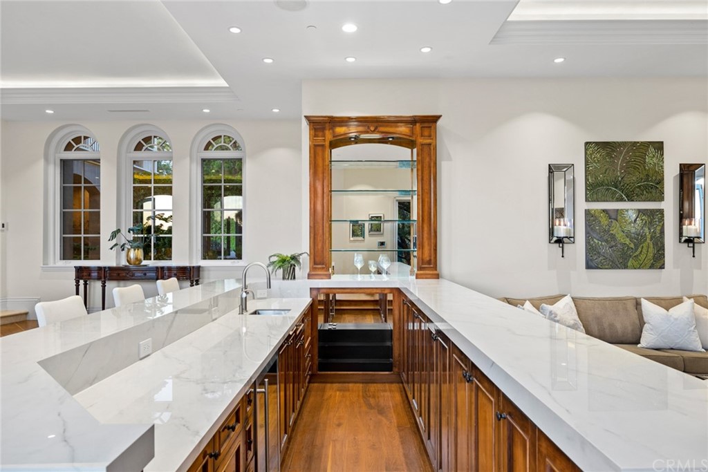 3 Burning Tree Circle Newport Beach, CA 92660 - Photo 14 of 65