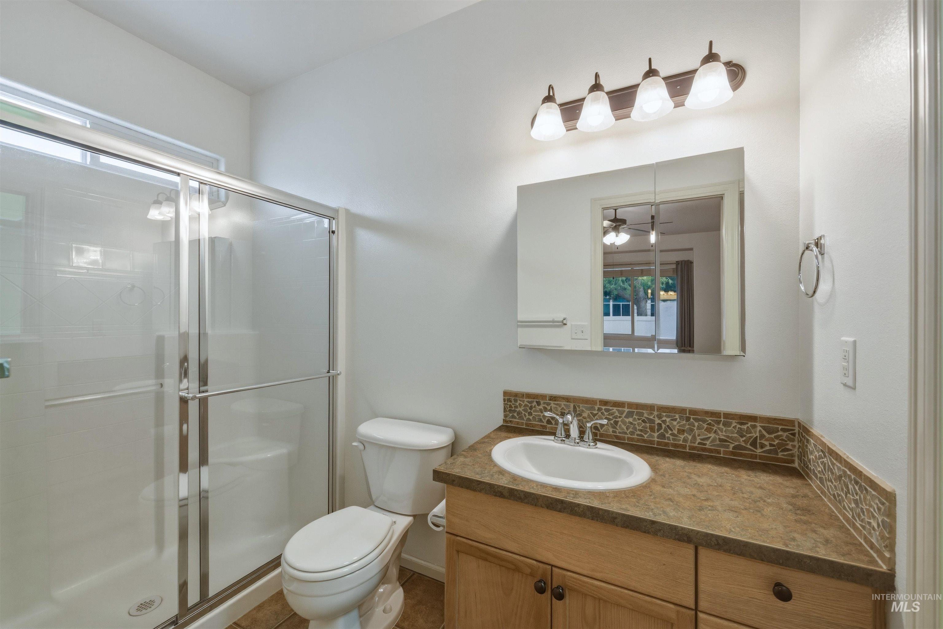 1239 North Victor Way Meridian, ID 83642 - Photo 19 of 38