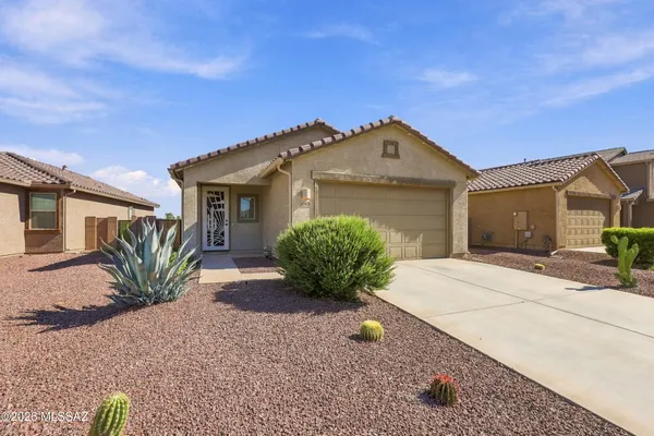 $299,000 | 21978 East Thunderhead Drive, Red Rock, AZ 85145