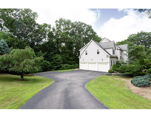 10 Dudley Road Mendon, MA 01756 - Photo 3 of 39 Gallery Image 3