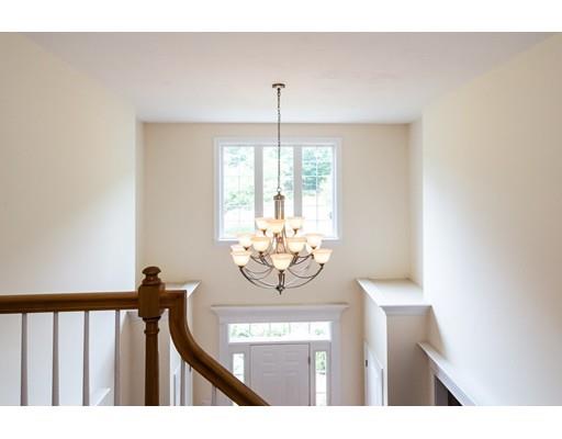 10 Dudley Road Mendon, MA 01756 - Photo 5 of 39 Gallery Image 5