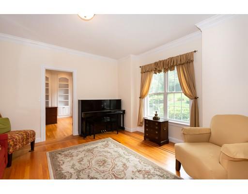10 Dudley Road Mendon, MA 01756 - Photo 7 of 39 Gallery Image 7