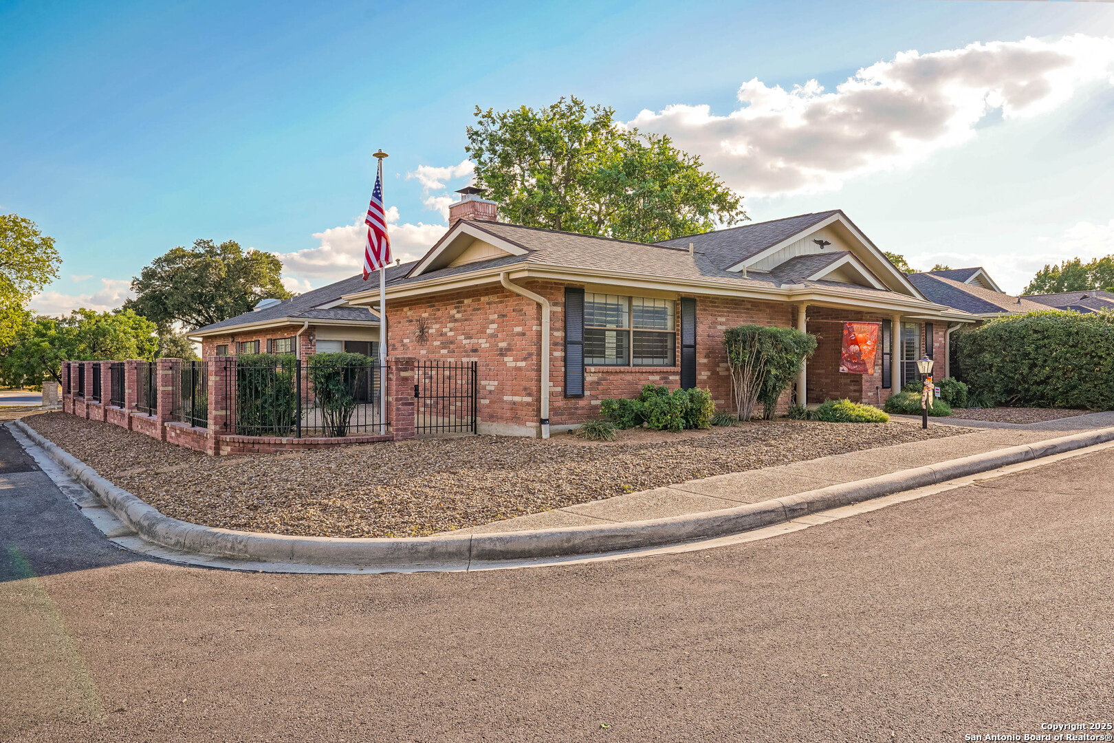 6118 Crescent Falls Windcrest, TX 78239 - Photo 11 of 60