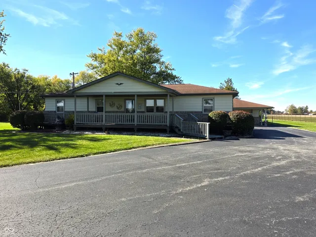$344,900 | 3107 North 100 West, Shelbyville, IN 46176