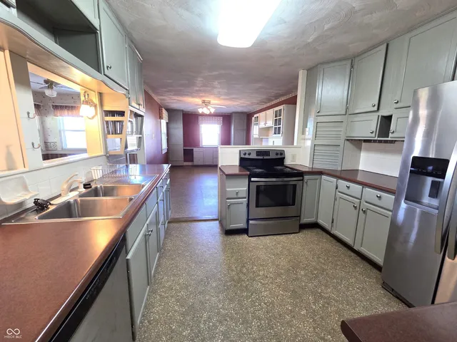 $344,900 | 3107 North 100 West, Shelbyville, IN 46176