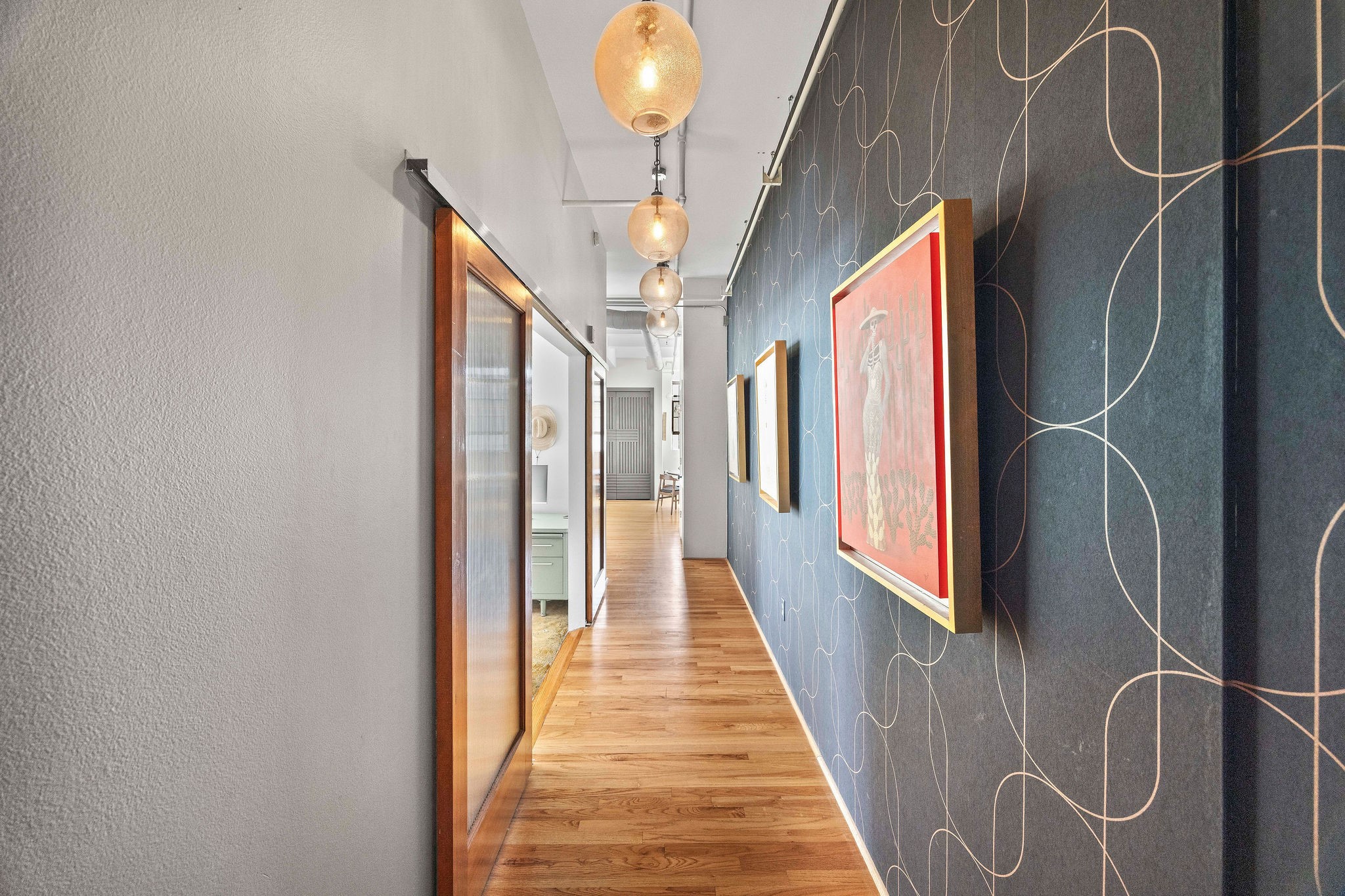 705 Main Street, Unit 516 Houston, TX 77002 - Photo 2 of 22 Gallery-style entry makes a statement the moment guests arrive.