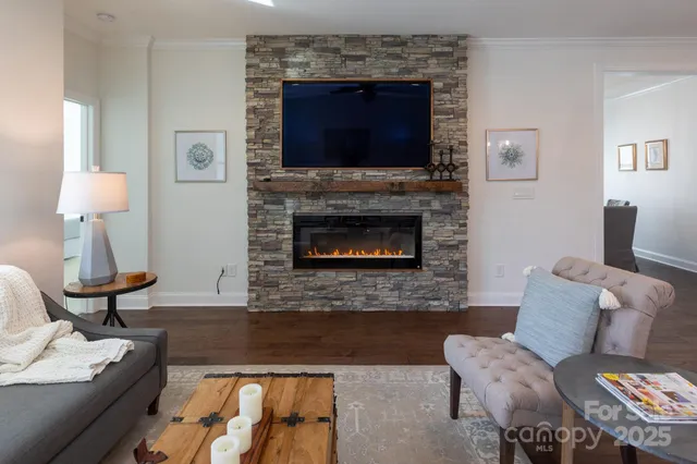 $585,000 | 5002 Looking Glass Trail, Denver, NC 28037