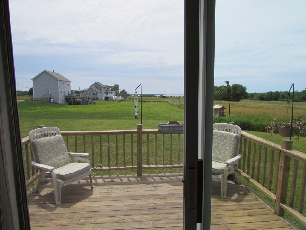 143 Shaw Road Fairhaven, MA 02719 - Photo 4 of 11 Gallery Image 4