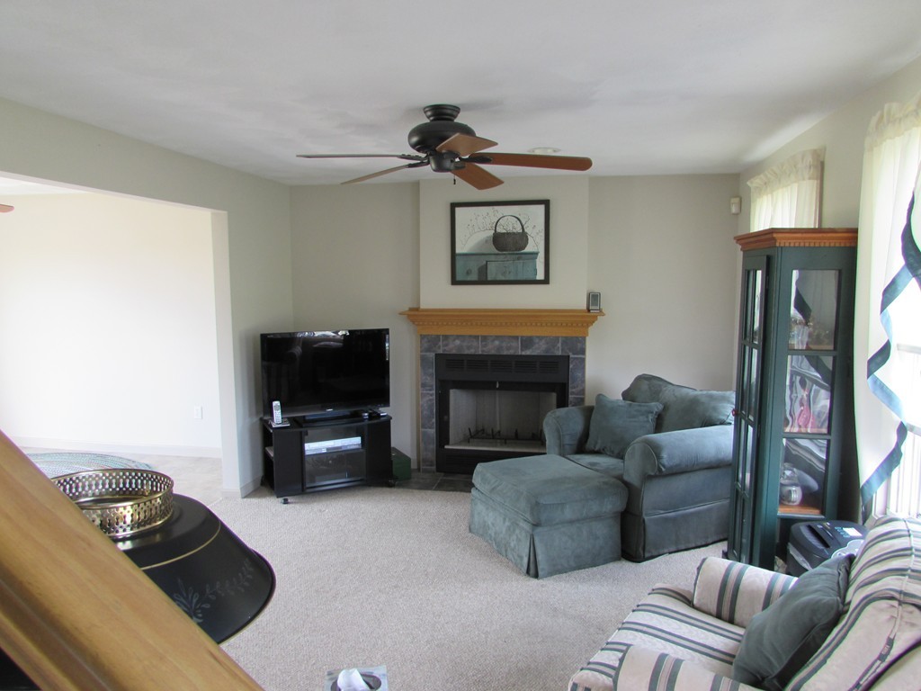 143 Shaw Road Fairhaven, MA 02719 - Photo 5 of 11 Gallery Image 5