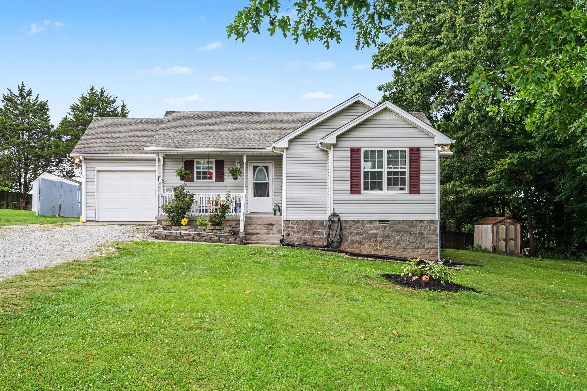 105 Brookside Point Springfield, TN 37172 - Photo 1 of 25