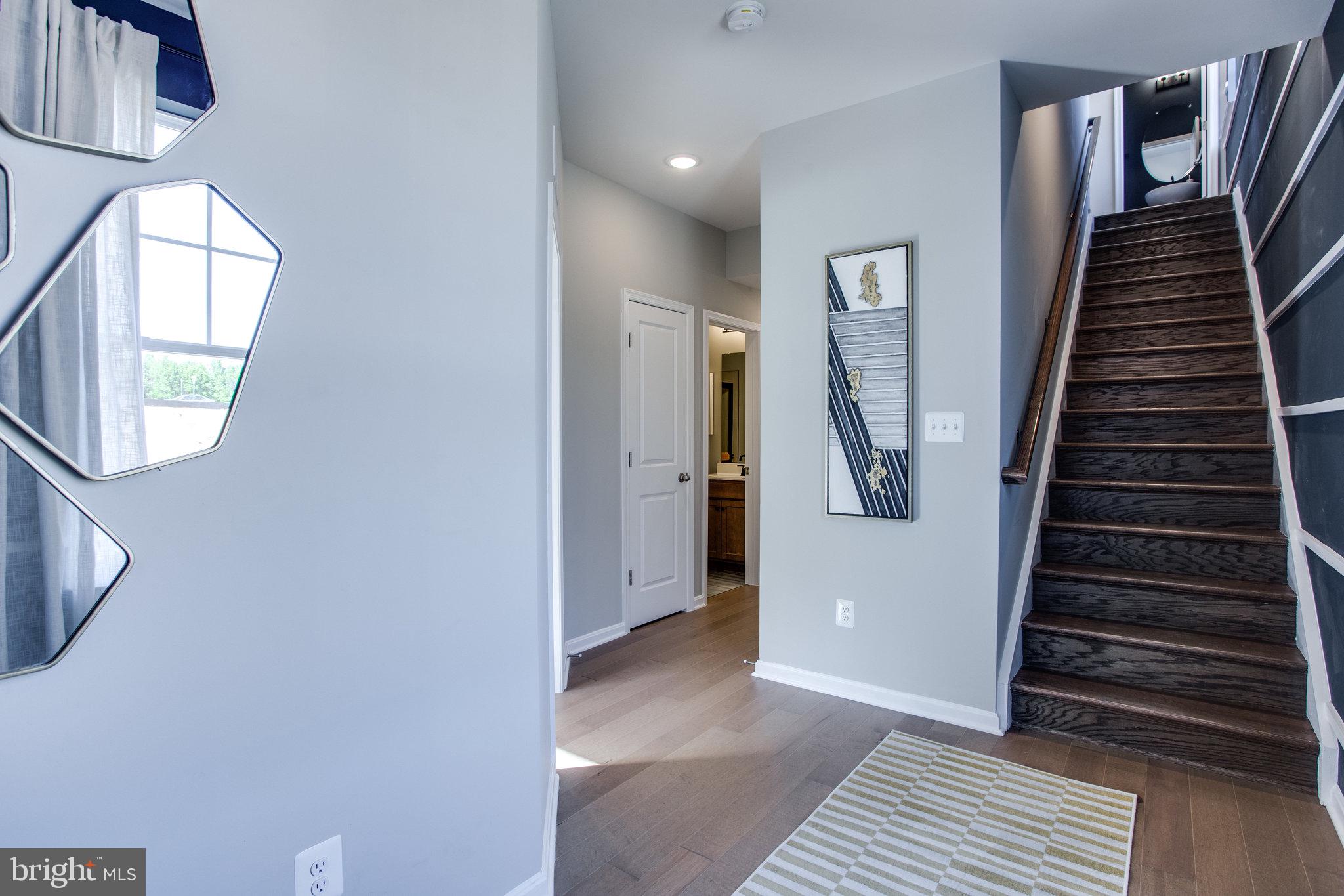 401 Matlock Lane Frederick, MD 21701 - Photo 5 of 47