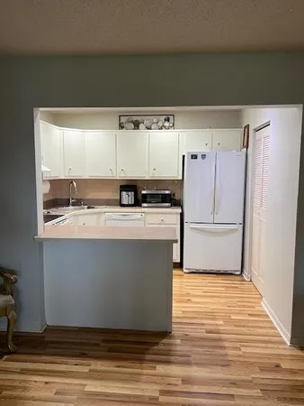 $1,500 | 312 Knotty Pine Circle, Unit B2, Greenacres, FL 33463