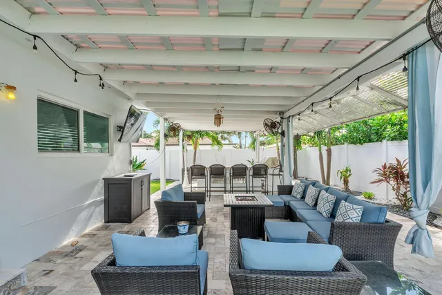 $7,800 | 530 Northeast 17th Street, Boca Raton, FL 33432