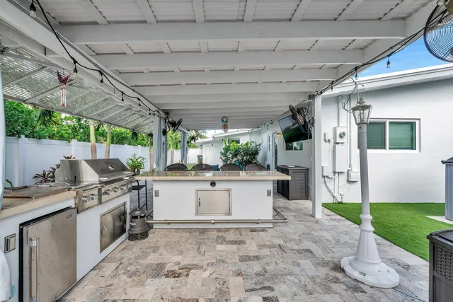 $7,800 | 530 Northeast 17th Street, Boca Raton, FL 33432