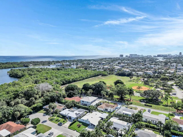 $7,800 | 530 Northeast 17th Street, Boca Raton, FL 33432