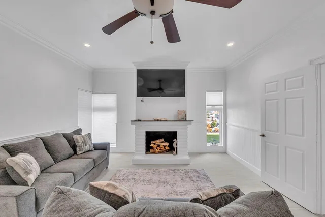 $7,800 | 530 Northeast 17th Street, Boca Raton, FL 33432