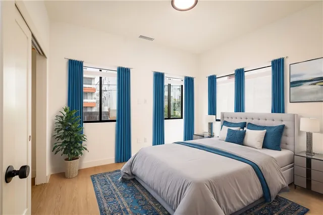 $2,295,000 | 351 South Catalina Street, Los Angeles, CA 90020